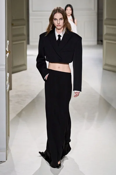 Look 70